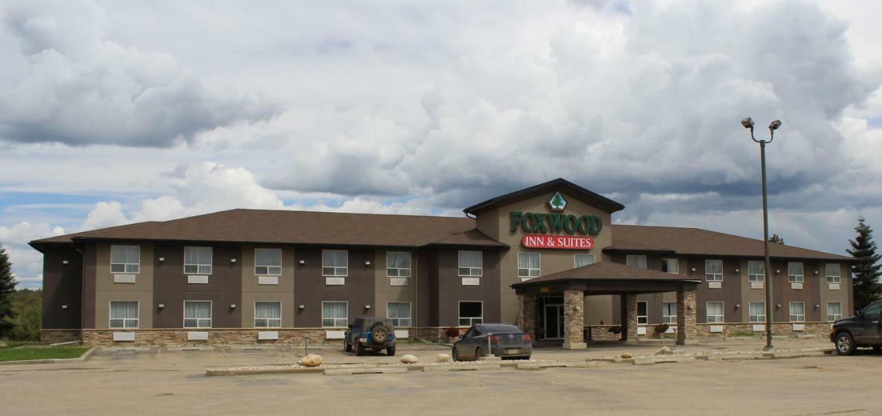 Foxwood Inn And Suites Fox Creek Экстерьер фото